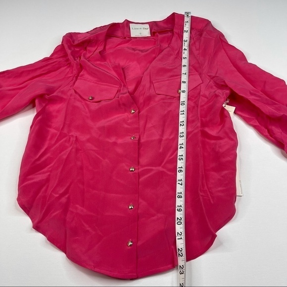 Line & Dot Revolve Top Blouse Silk Barbie Button Office Career Date Cocktail New - Picture 7 of 11